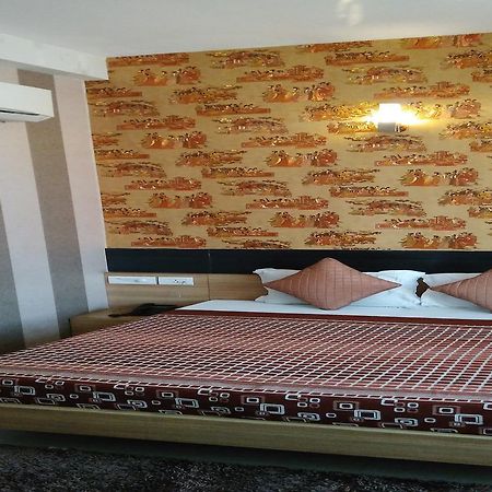 Hotel Desire Hisar Ngoại thất bức ảnh