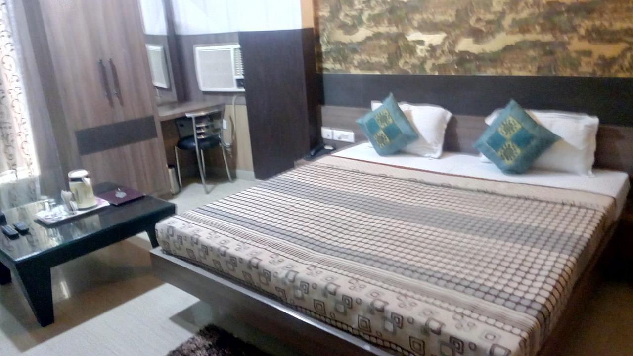 Hotel Desire Hisar Ngoại thất bức ảnh
