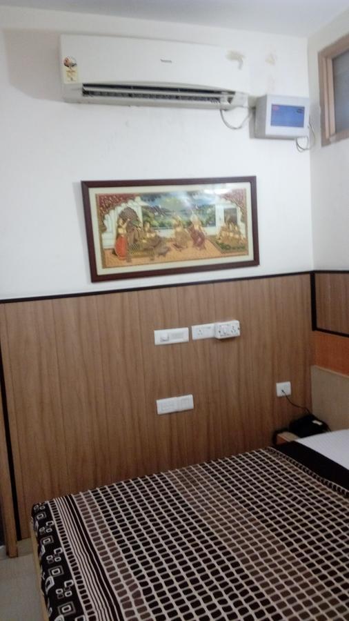 Hotel Desire Hisar Ngoại thất bức ảnh