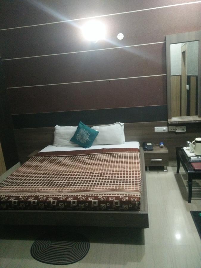 Hotel Desire Hisar Ngoại thất bức ảnh