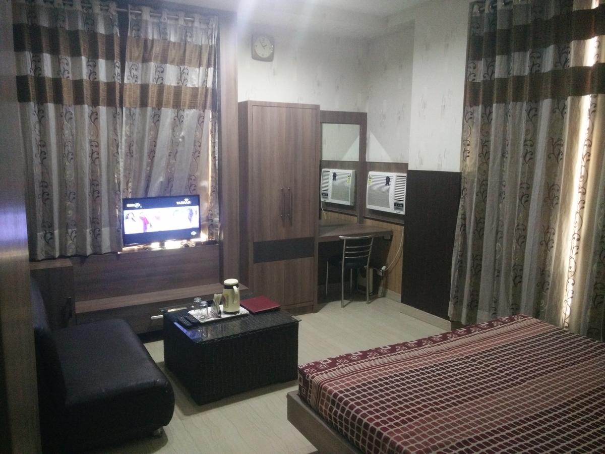 Hotel Desire Hisar Ngoại thất bức ảnh
