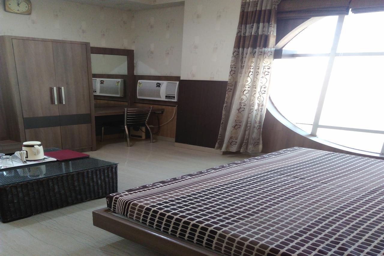 Hotel Desire Hisar Ngoại thất bức ảnh